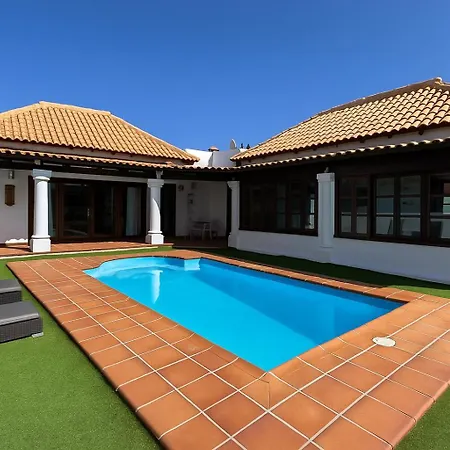 ヴィラ Villa Corralejo Beach